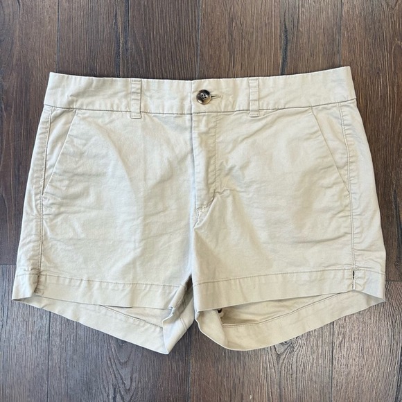 Old Navy everyday kahki shorts SZ 8 - Picture 1 of 4